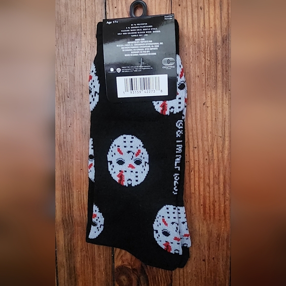 2 Pair Of Scary Movie Socks. Friday 13th And A Nightmare On Elm Street Socks NWT - Picture 2 of 5